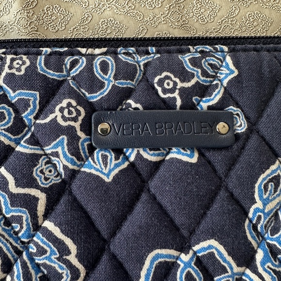 Vera Bradley Bundle Navy and Blue Floral Wristlet and Navy Wallet purse - Picture 3 of 10